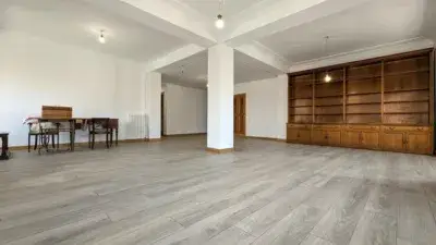 Atico en Alquiler con Vistas Espectaculares y Salon de 75m2