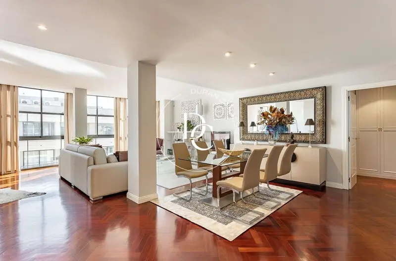 Atico Duplex 300m2 en La Nova Esquerra del Eixample Barcelona