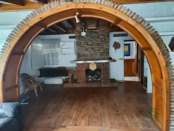 Casa en Torremolinos con Piscina y Garaje Ideal para Inversion