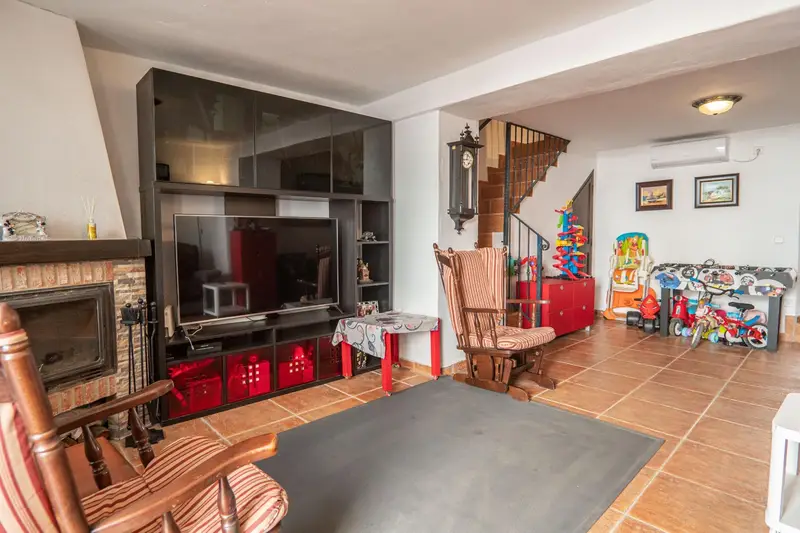 Casa con Piscina en Pizarra Costa del Sol