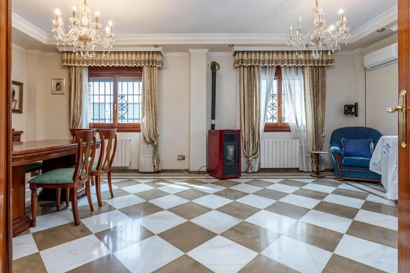 Chalet en venta en Ogíjares, Granada