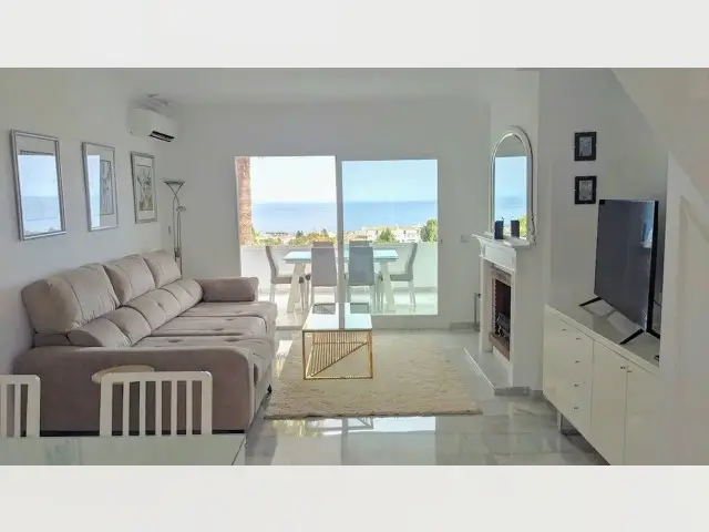 Atico Lujo 4 Dormitorios Calahonda Vistas Mar Montana