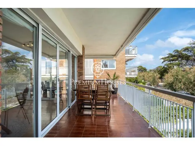 Piso Primera Linea Mar Vinyet Sitges Reformado Terraza Piscina Parking