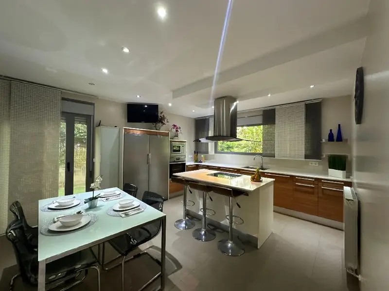 Venta Chalet con Terraza en Las Lomas del Gallego