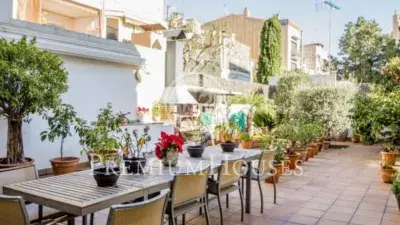 Casa en venta en Centro Mataro 688m2 3 plantas Garaje 8 coches