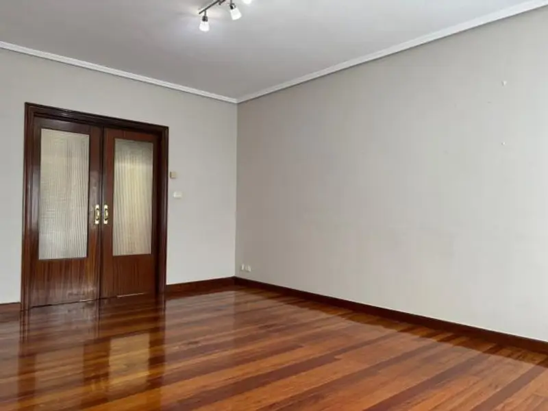 Piso en Gorliz con 4 Habitaciones Garaje y Trastero