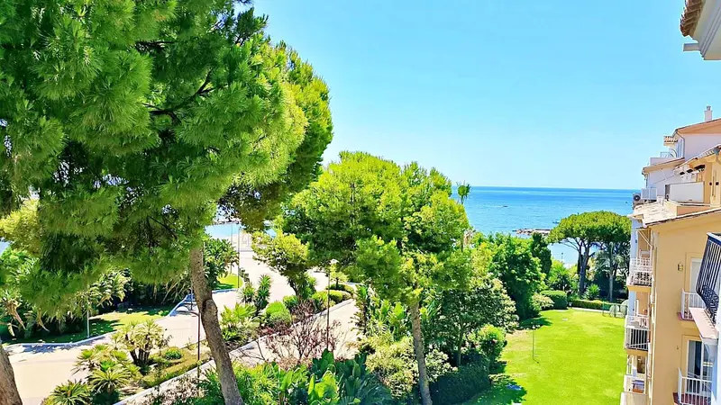 Piso en venta Puerto Banus, España
