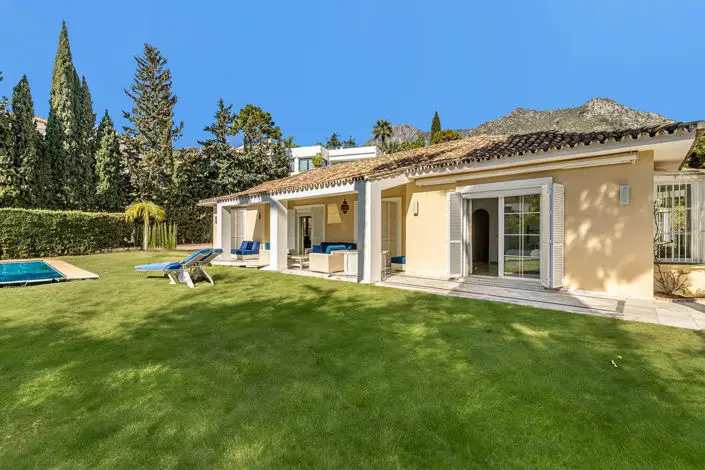 Villa de 5 Dormitorios en Venta Marbella