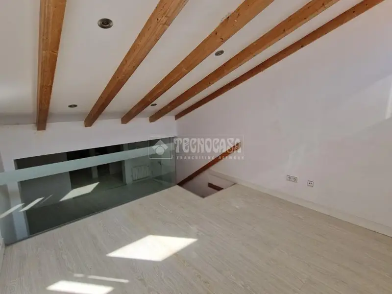 Local Comercial en Venta en Eugenia de Montijo Madrid