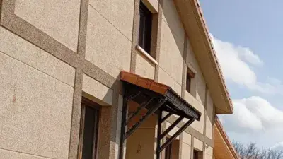 Chalet en venta en Condado de Treviño cerca de Vitoria