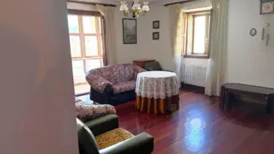 Piso en venta en Calle de Mercadillo