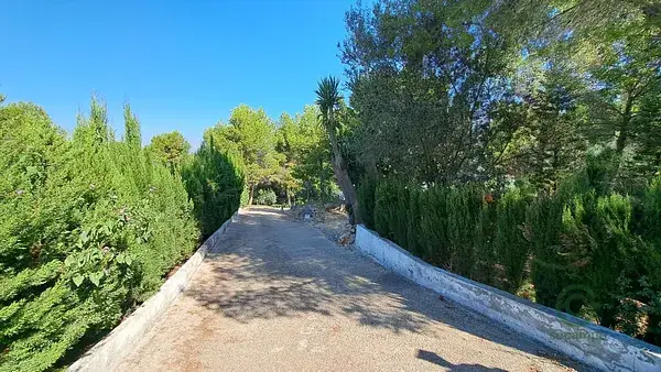 Casa en Alberic con Piscina Privada y Vistas a la Montaña