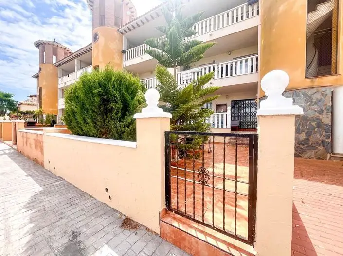 2 Bed Bungalow for sale