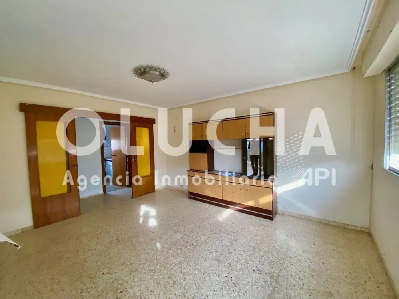 Venta Piso con Terraza en Toga - Oportunidad