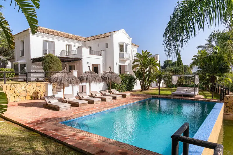 Villa 6 Dormitorios Los Monteros Altos Málaga