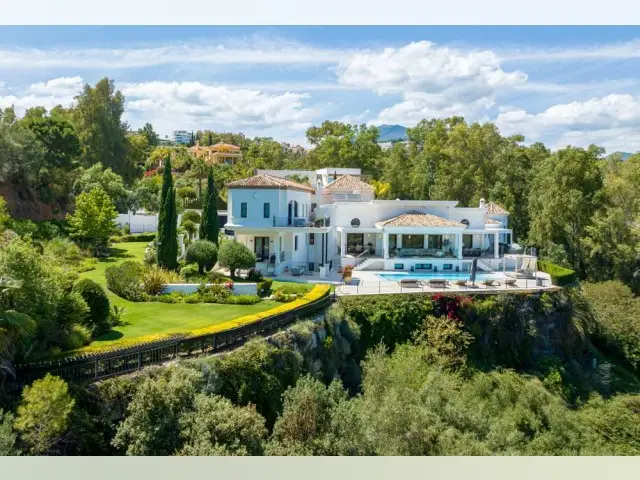 Villa de Lujo en Benahavis 7 Dormitorios Vistas al Mar