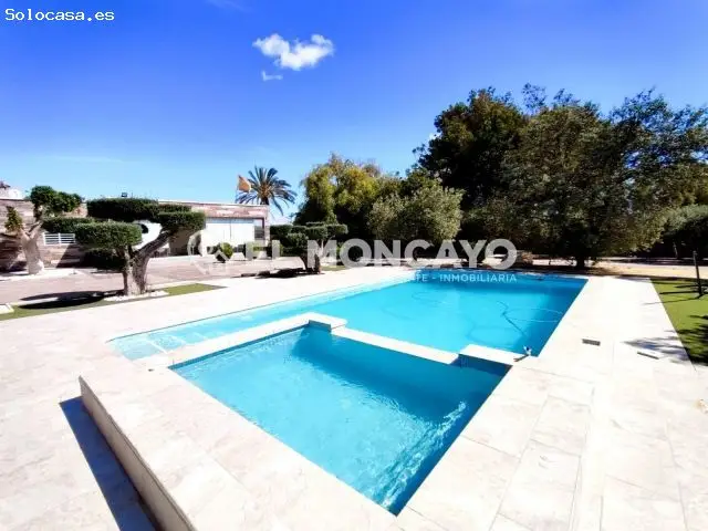 Chalet Independiente en Elche Crevillente con Piscina y Gimnasio