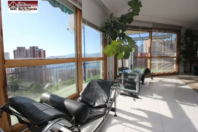 Chalet en Benidorm Levante 13 habitaciones 10 baños Jardin Piscina