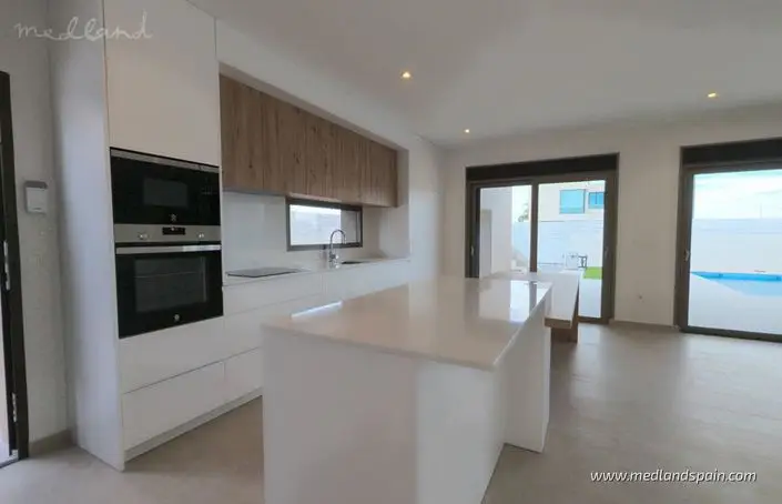 Villa 3 Dormitorios en Venta Elche Cerca Campo Golf
