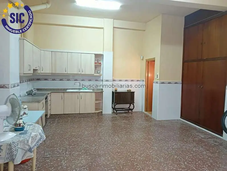 Local Comercial en Torrent con Garaje - Ideal Inversores