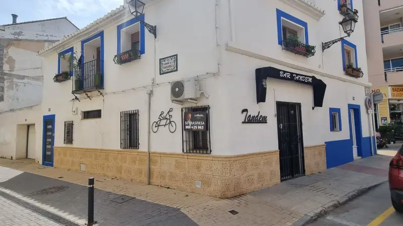Restaurante Bar en Alquiler Puerto Denia Listo para Trabajar