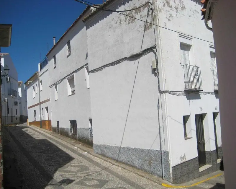 Adosado 3 habitaciones 217m2 Calera de Leon