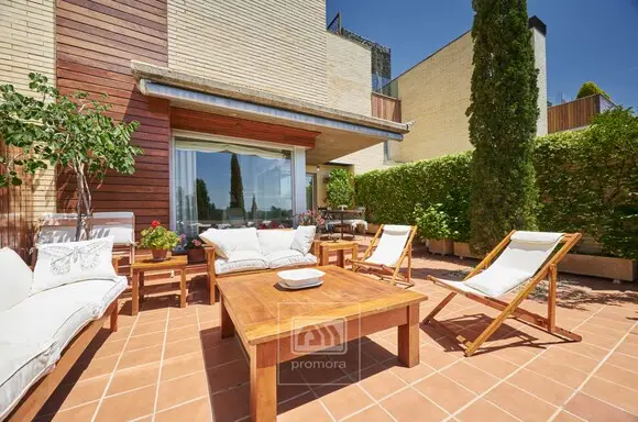 Impecable Piso con Terraza en El Encinar de los Reyes