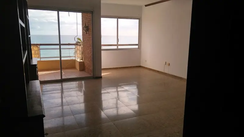 Apartamento en Alicante Centro con Vistas al Mar