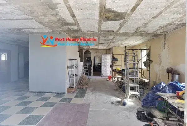 Casa con Vistas Impresionantes en Oria Almeria