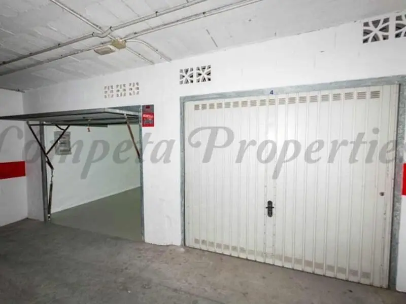 Garaje en Venta en Pueblo Mediterráneo Nerja
