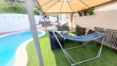 Casa en Venta en Abrera con Piscina y Vistas a Montserrat