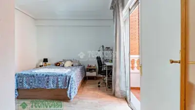 Casa adosada en venta en Calle del Conde de Barcelona