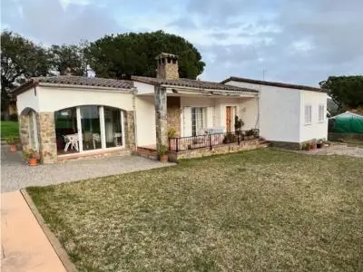 Casa Aislada en Calonge 112m2 3 Dormitorios Piscina Jardin