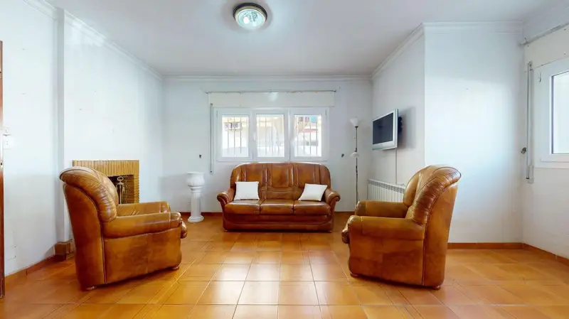 Chalet Familiar en San Pedro del Pinatar con Garaje y Buhardilla