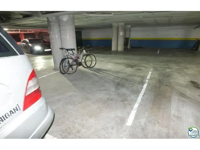 Garaje/Parking En Venta En Roses, Girona