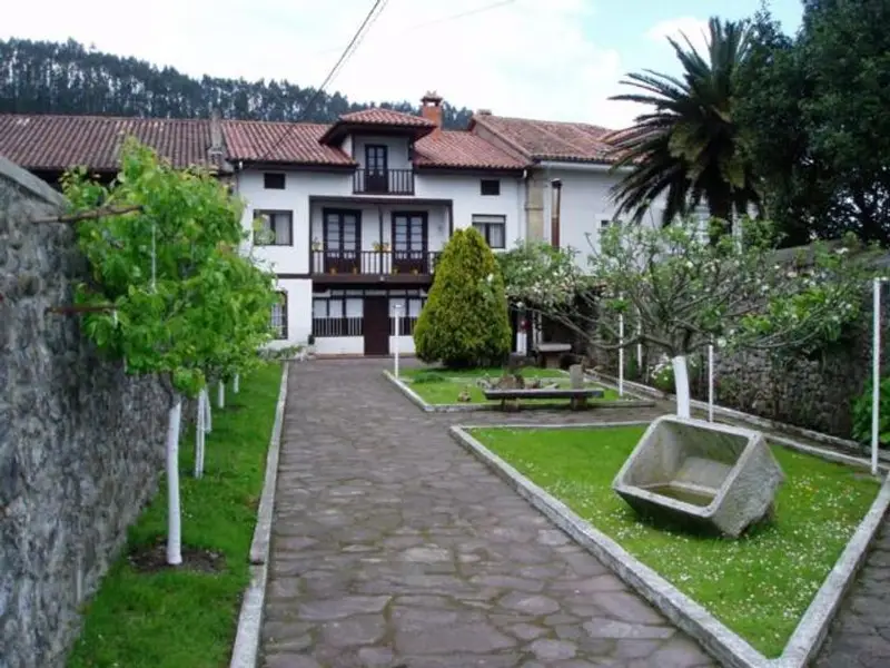 venta Chalet en Casar de Periedo, Cantabria (9191286041.100500)- Globaliza