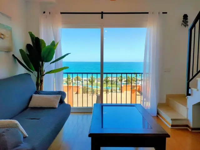 Atico en Fuengirola con Vistas al Mar 2 Dormitorios Piscina y Garaje