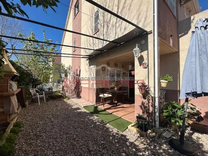 Casa en Venta Seseña 4 Dormitorios 3 Baños Garaje Jardin