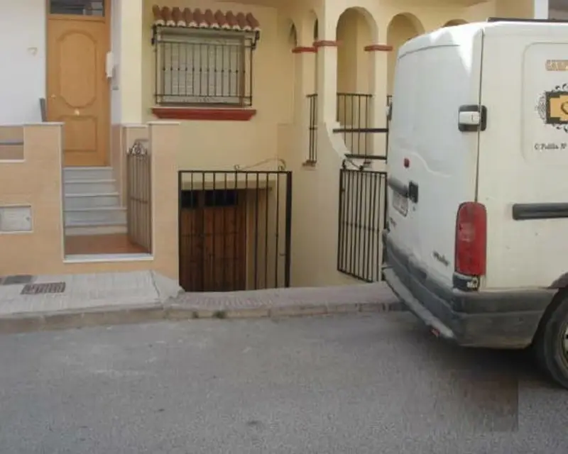 Garaje en venta en Adra 70.91m2
