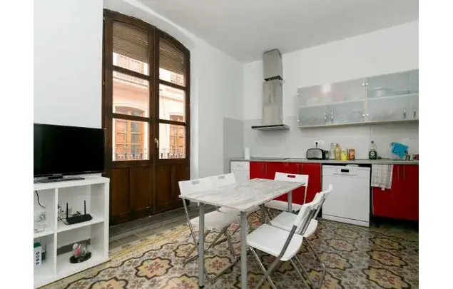 Alquiler de habitaciones en apartamento céntrico de 250m² en Granada