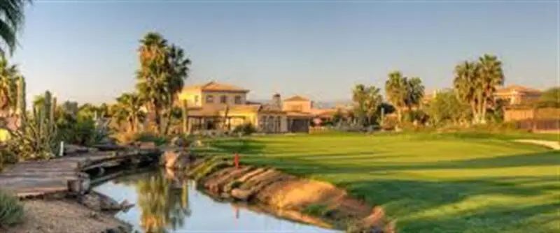 Villa de Lujo 3 Dormitorios Desert Springs Almería