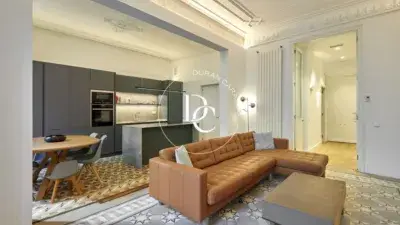 Apartamento Reformado en Finca Regia en Barcelona Capital