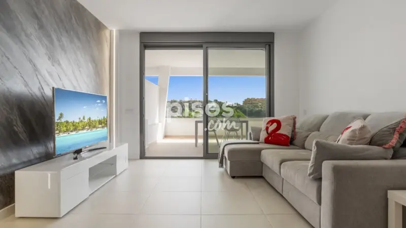 Atico en Venta en Selwo con Vistas a la Montana