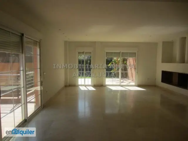 Alquiler Casa Unifamiliar Vega de Acá 5 Dormitorios Piscina