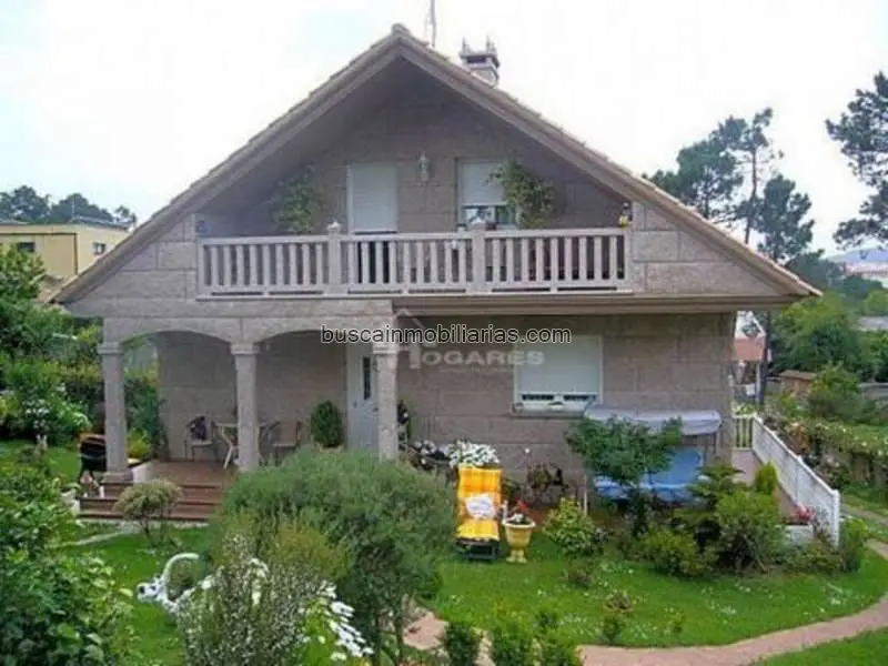 Villa en venta en Nigrán