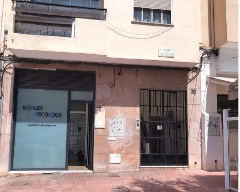 Local en Venta en Almeria 108m2