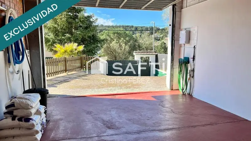 Chalet en Aiguaviva Parc con Piscina Privada