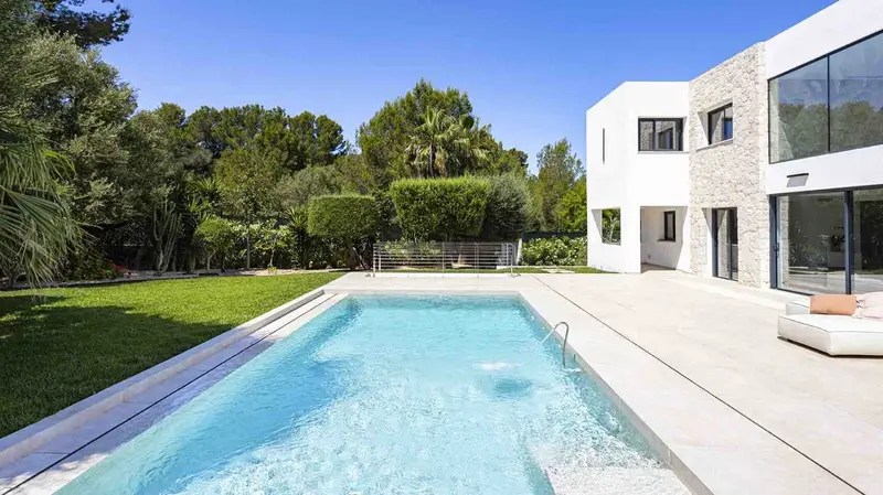 Chalet en Venta Santa Ponsa 6 Dormitorios Piscina Privada