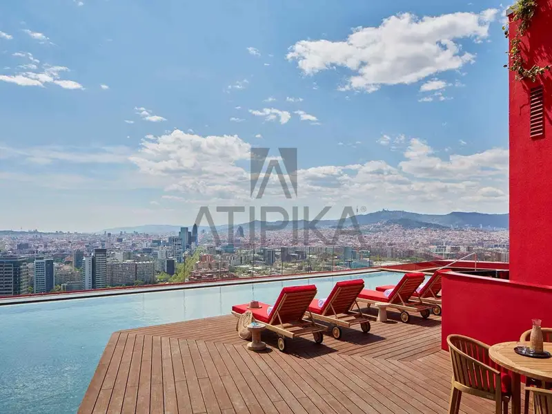 Apartamento en Venta en Barcelona Ciudad: Lujo y Vistas Panorámicas
