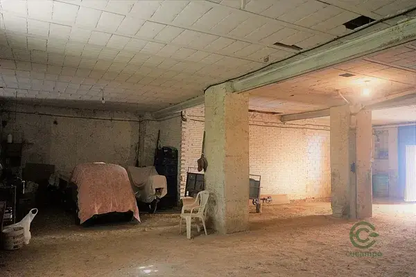 Casa con Garaje y Jardin en el Centro de Requena